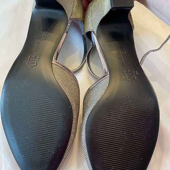 Ros Hommerson silver iridescent glitter fabric 7.5W T-strap heels - Picture 5 of 6